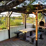 Family With A Bbq & Shared Pool In 15 Min Walk From 보디체